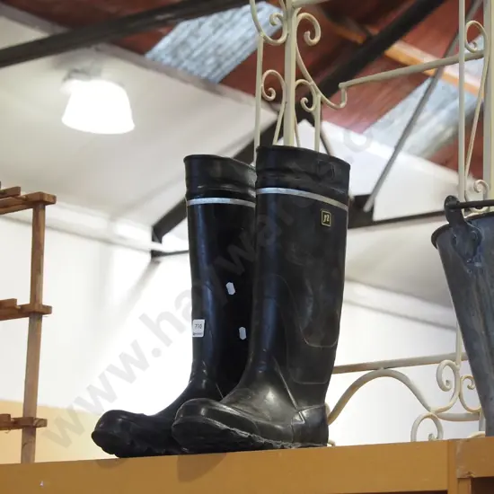 size 44 gumboots