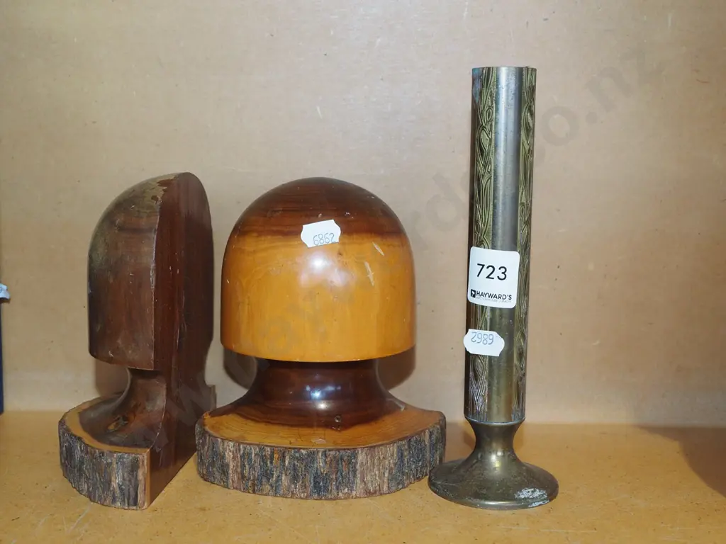 turned wood bookends, cylindrical brass vase H190 Image 1++