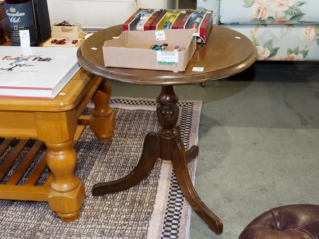 mahogany wine table H530 Image 1++