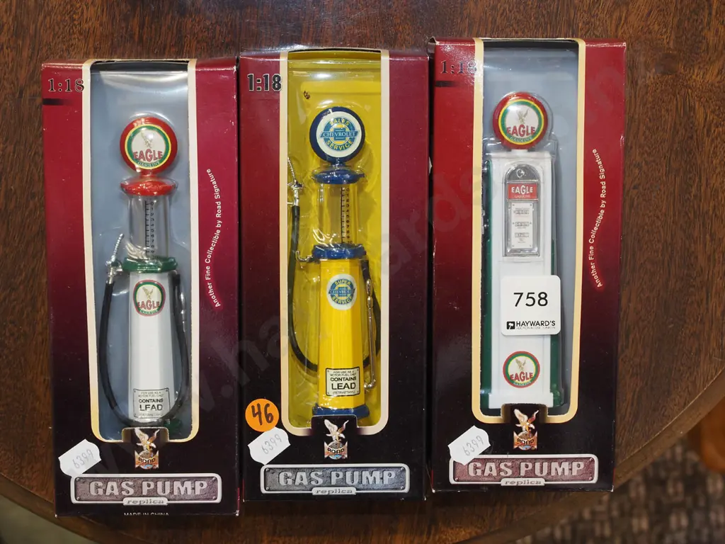 3x boxed scale models of vintage petrol pumps Image 1++