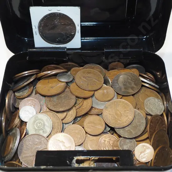 cash box & coins (no key)