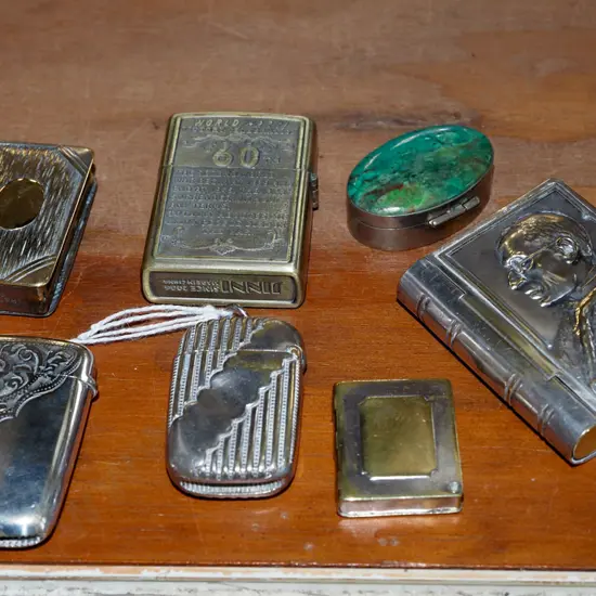 pill box & 6 silver plated vetsa cases 