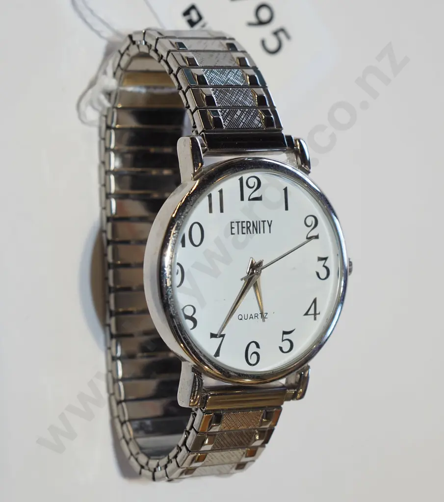 wristwatch Image 1++