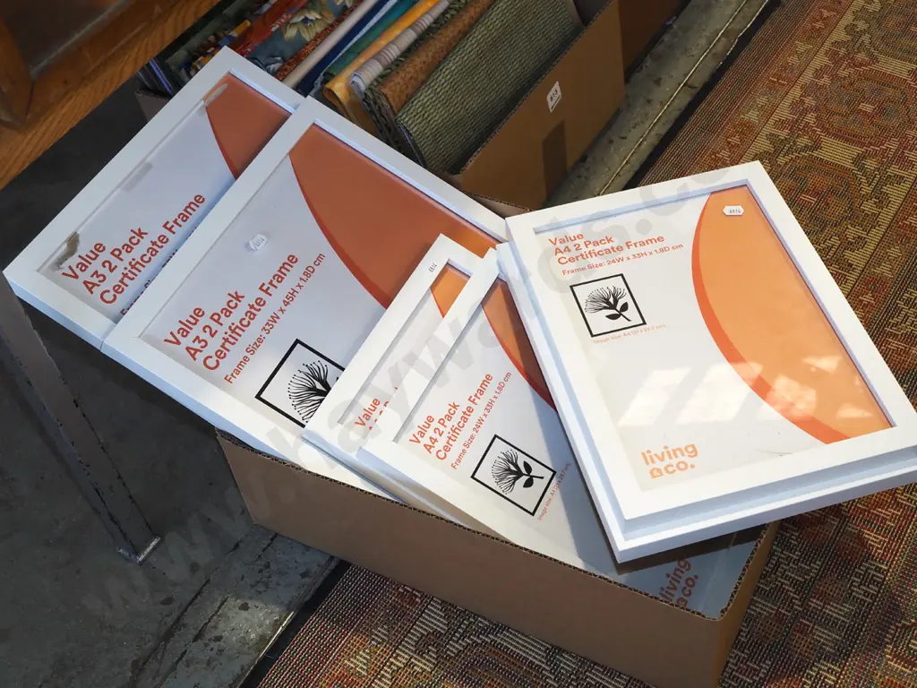 box of picture frames Image 1++