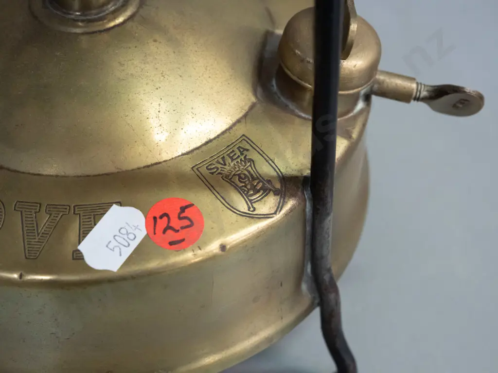 vintage brass Svea Companion stove - H-220 D-220 Image 1++
