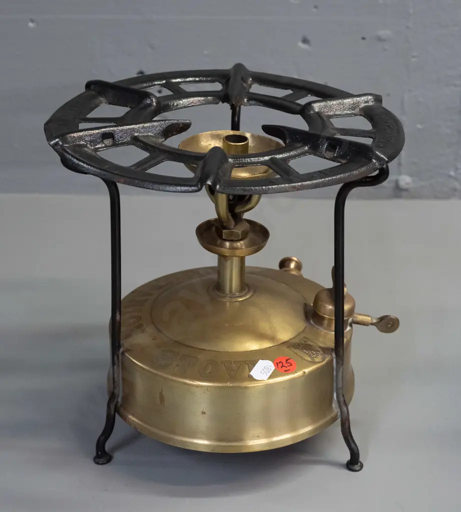 vintage brass Svea Companion stove - H-220 D-220 Image 1++