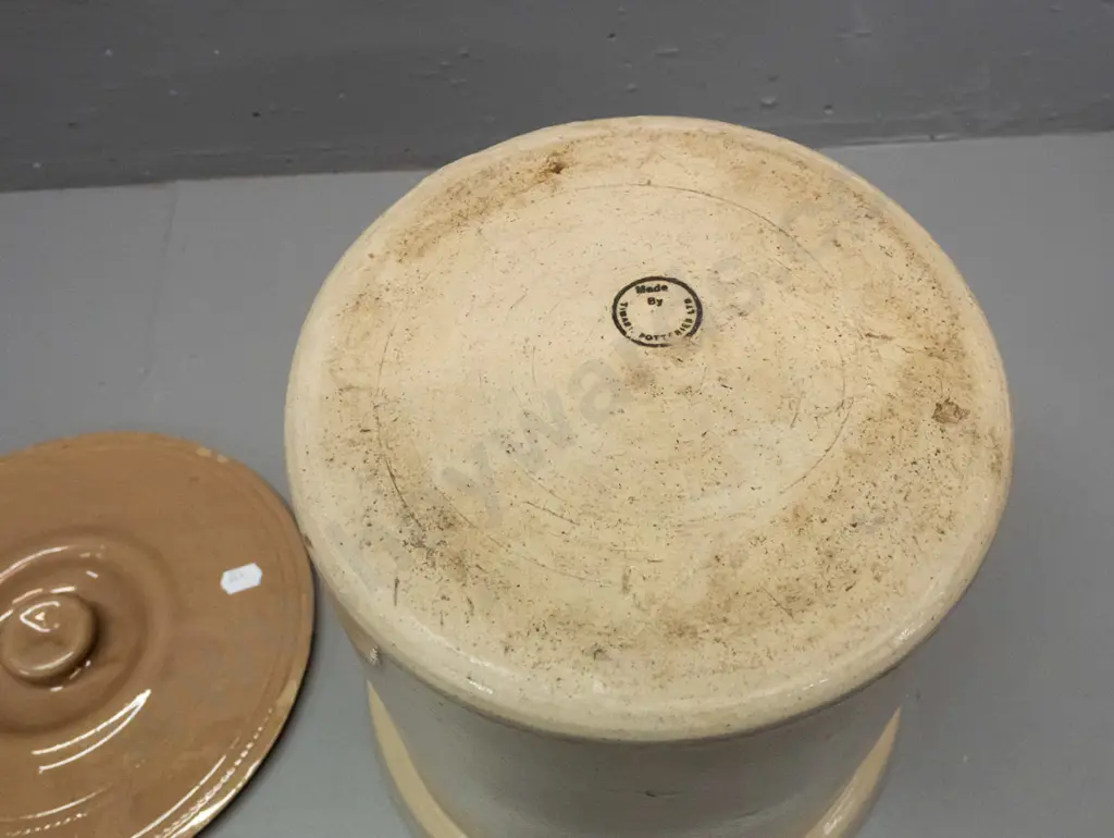 Timaru Potteries wide mouth lidded stoneware crock with maker's mark on base - non-matching lid has some chipping around Image 1++