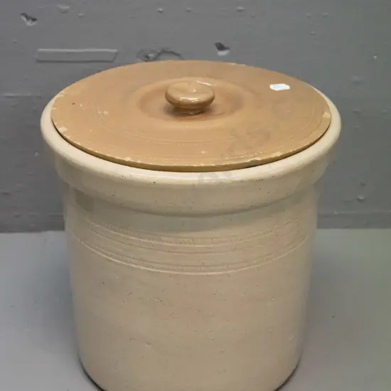 Timaru Potteries wide mouth lidded stoneware crock with maker's mark on base - non-matching lid has some chipping around