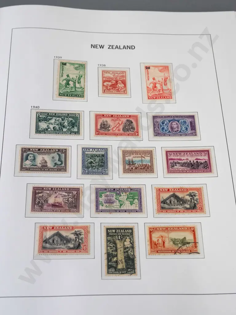 very tidy New Zealand stamp album - earliest are 1862, thru to 1960s Image 1++