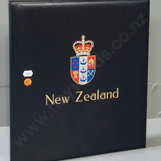 very tidy New Zealand stamp album - earliest are 1862, thru to 1960s
