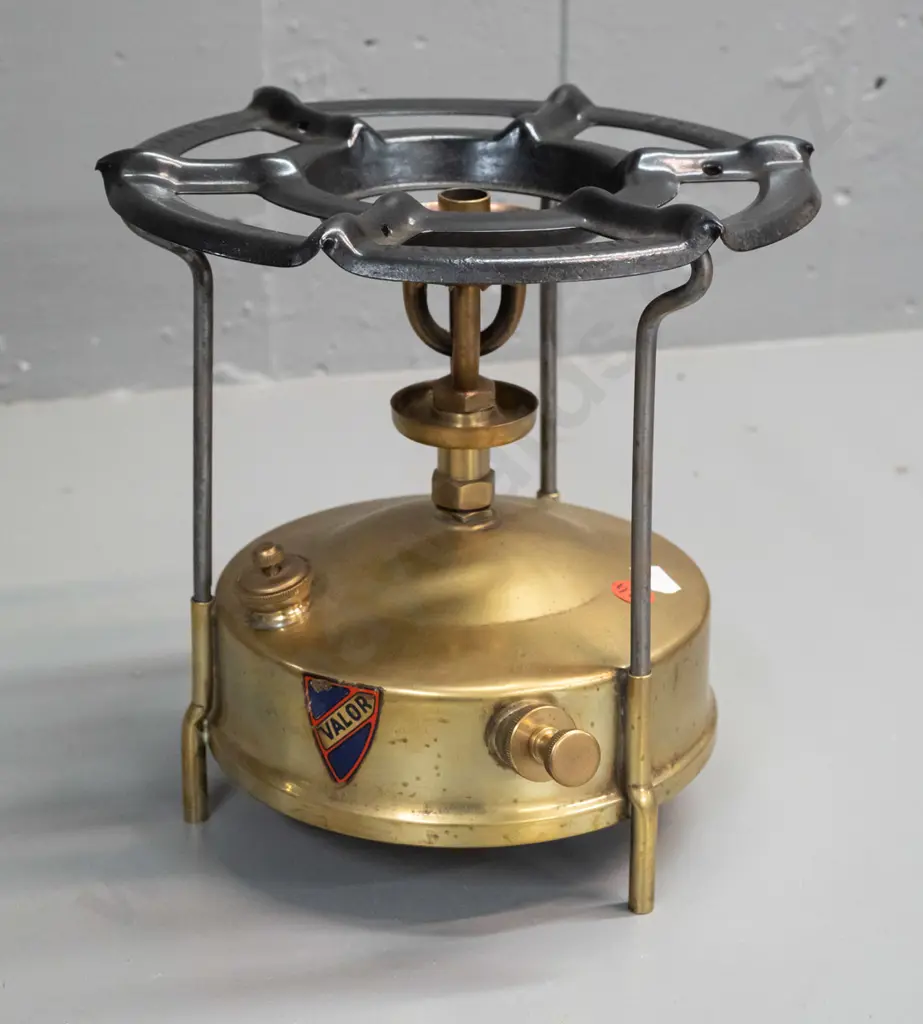 vintage brass Valor Pressure Stove No. 55C - marked British Made H-220 D-220 Image 1++
