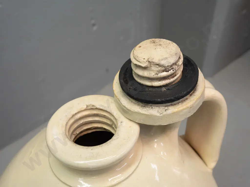 stoneware crock with Teepol branding, threaded stopper & rubber seal - has small chip on top rim and on stopper, Image 1++