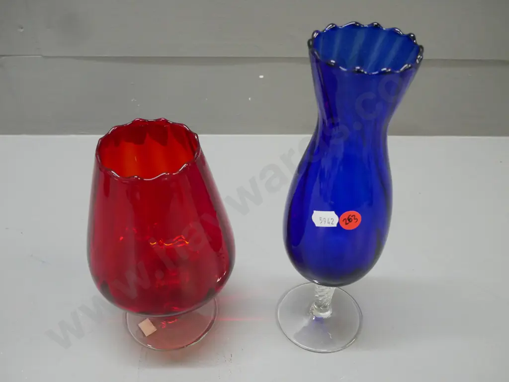2x vintage scalloped rim art glass vase w/ twisted glass stems, cobalt blue & ruby red. Larger H-250 Image 1++