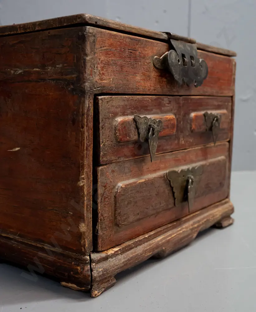 vintage Chinese elm portable dressing table case w/ hinged mirror top w/ hidden compartment, 3 drawers, engraved brass Image 1++