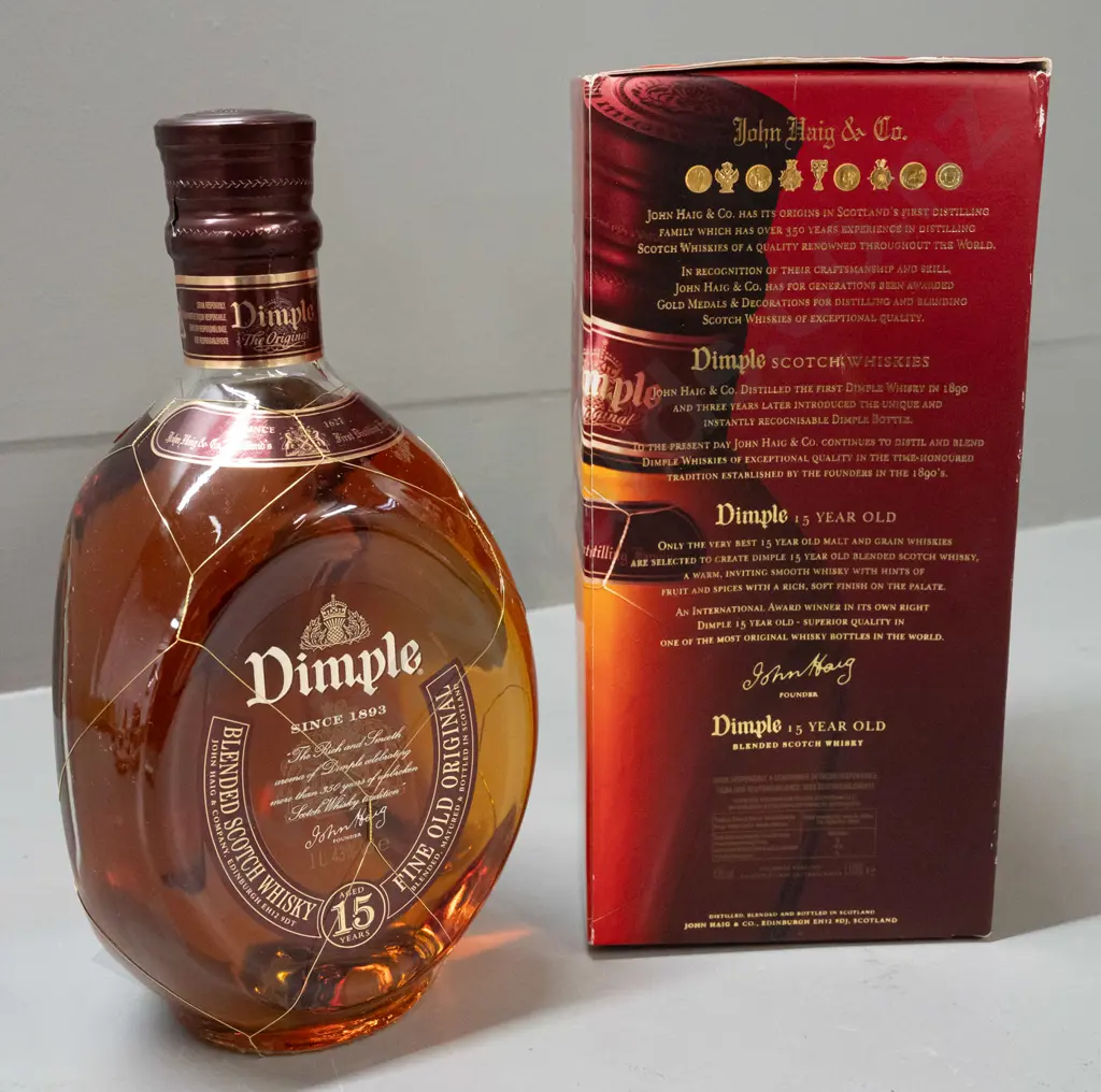 boxed 1l bottle Dimple scotch whisky - Aged 15 Years - labelled "Duty Free" Image 1++