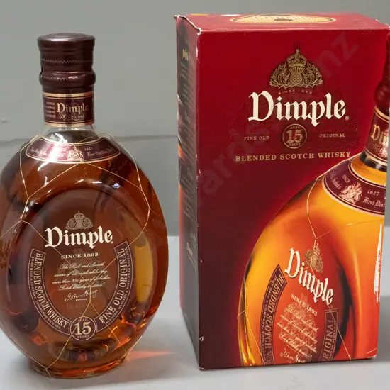 boxed 1l bottle Dimple scotch whisky - Aged 15 Years - labelled "Duty Free"