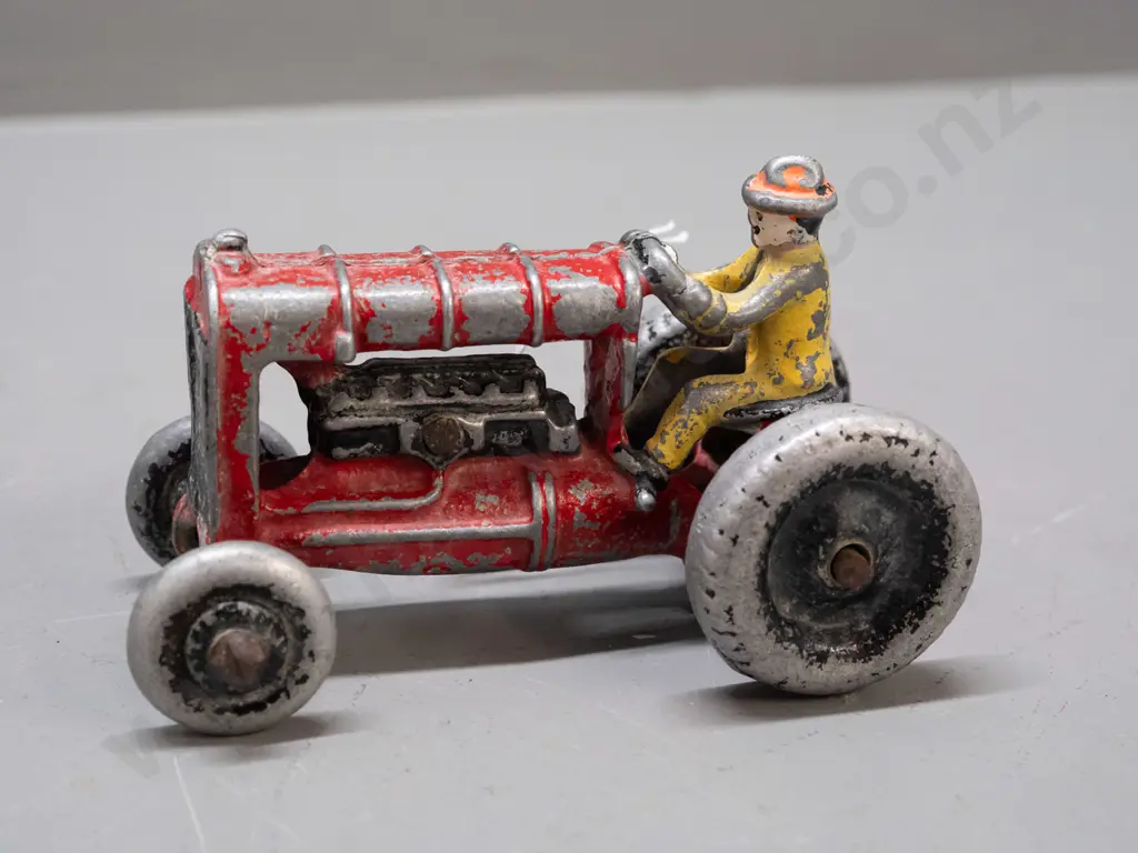 vintage Fun Ho cast alloy tractor with hollow metal wheels - looks like Model No 104 Fordson from Fun Ho website. Image 1++