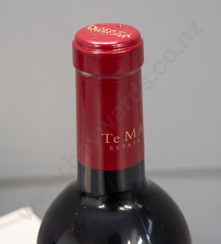 bottle of Te Mata Hawkes Bay Coleraine 2013 red wine 750ml, with wooden presentation box Image 1++