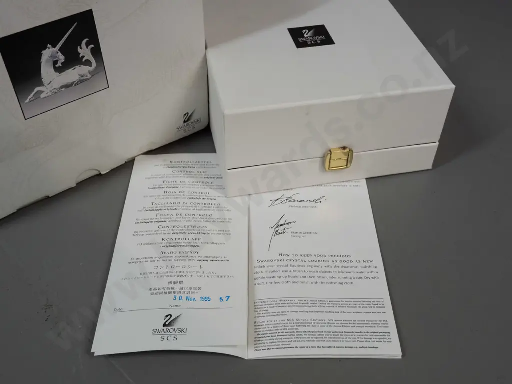 Swarovski crystal 1996 Annual edition "Fabulous Creatures" series unicorn in fitted foam lined case with carry handle, Image 1++