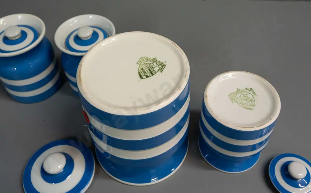 4 pieces T&G Green blue & white Cornish ware - one large lidded canister H-120 D-110 and 3 smaller Image 1++