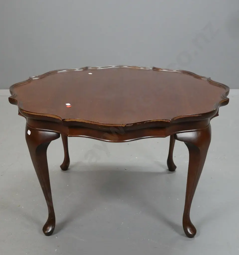 mahogany scalloped edge cab-leg coffee table with shaped top moulding - some surface loss to edges and legs H-420 D-720 Image 1++