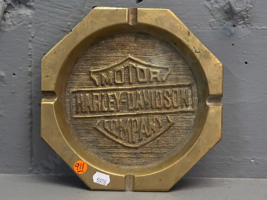 heavy cast brass Harley Davidson ashtray 190 x 190 Image 1++