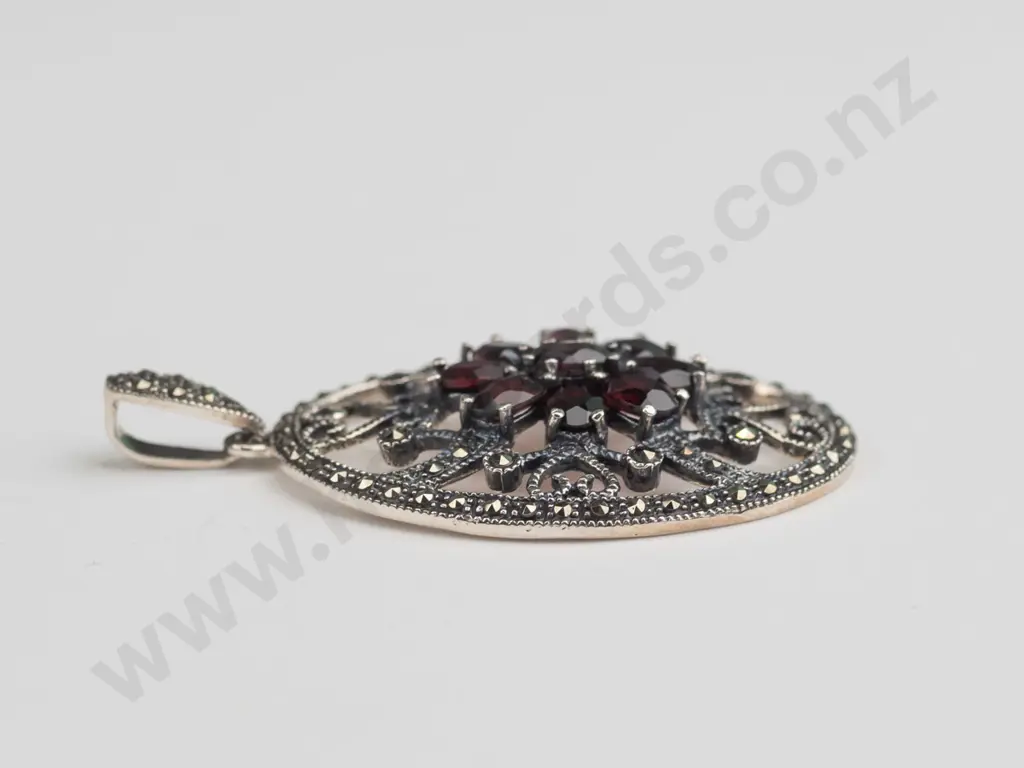 large sterling silver garnet and marcasite pendant 10gms Image 1++