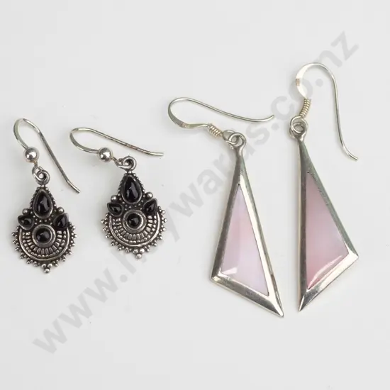 2 pairs of silver earrings stamped 925