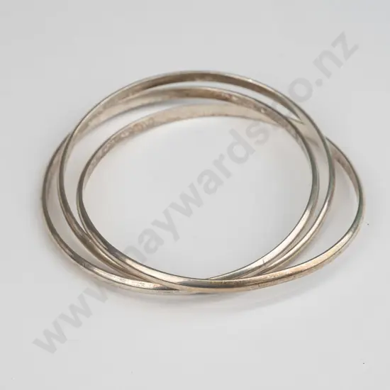 silver intertwined bangle