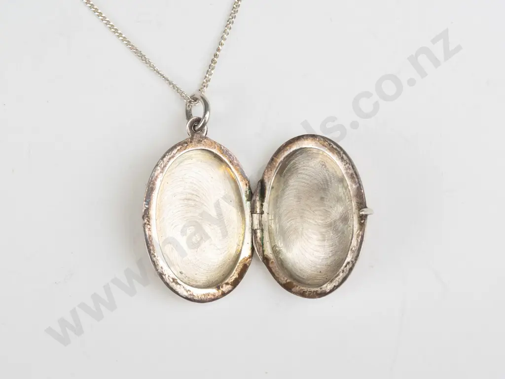 silver locket chain stamped 925 Image 1++