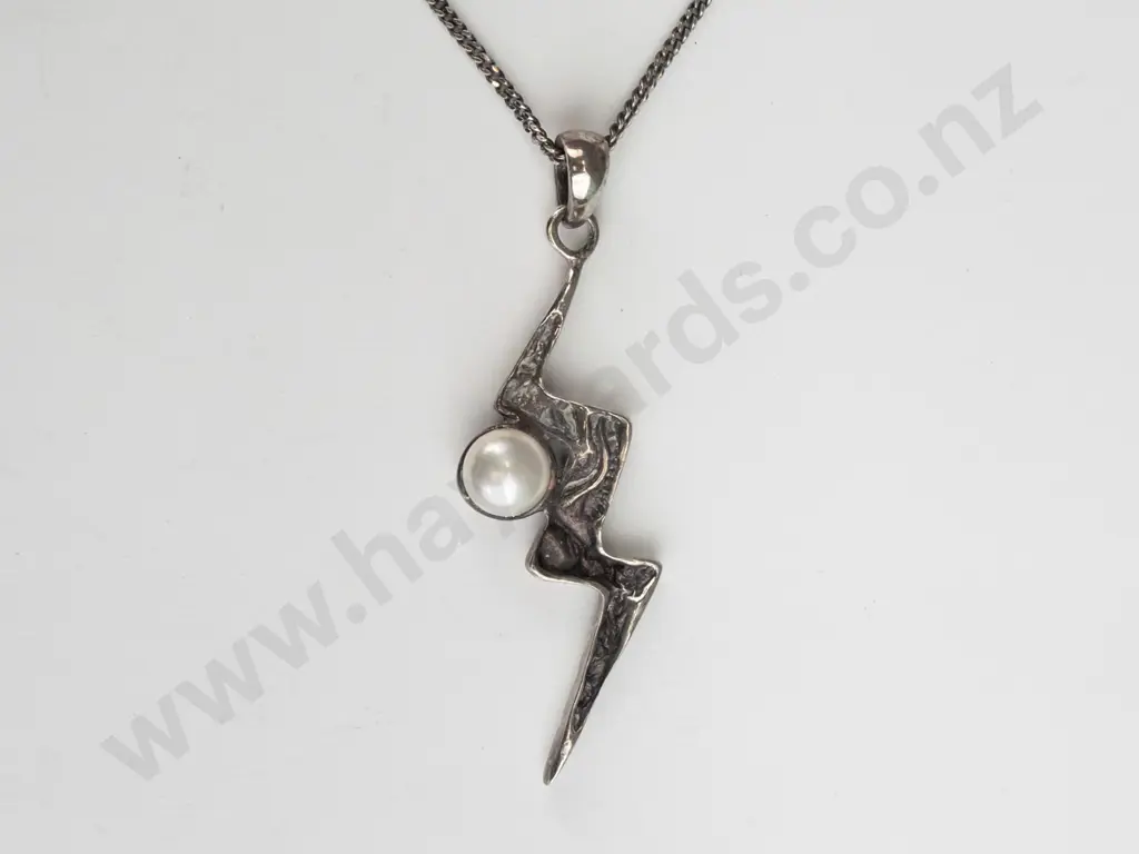 silver necklace with pearl stamped 925 Image 1++