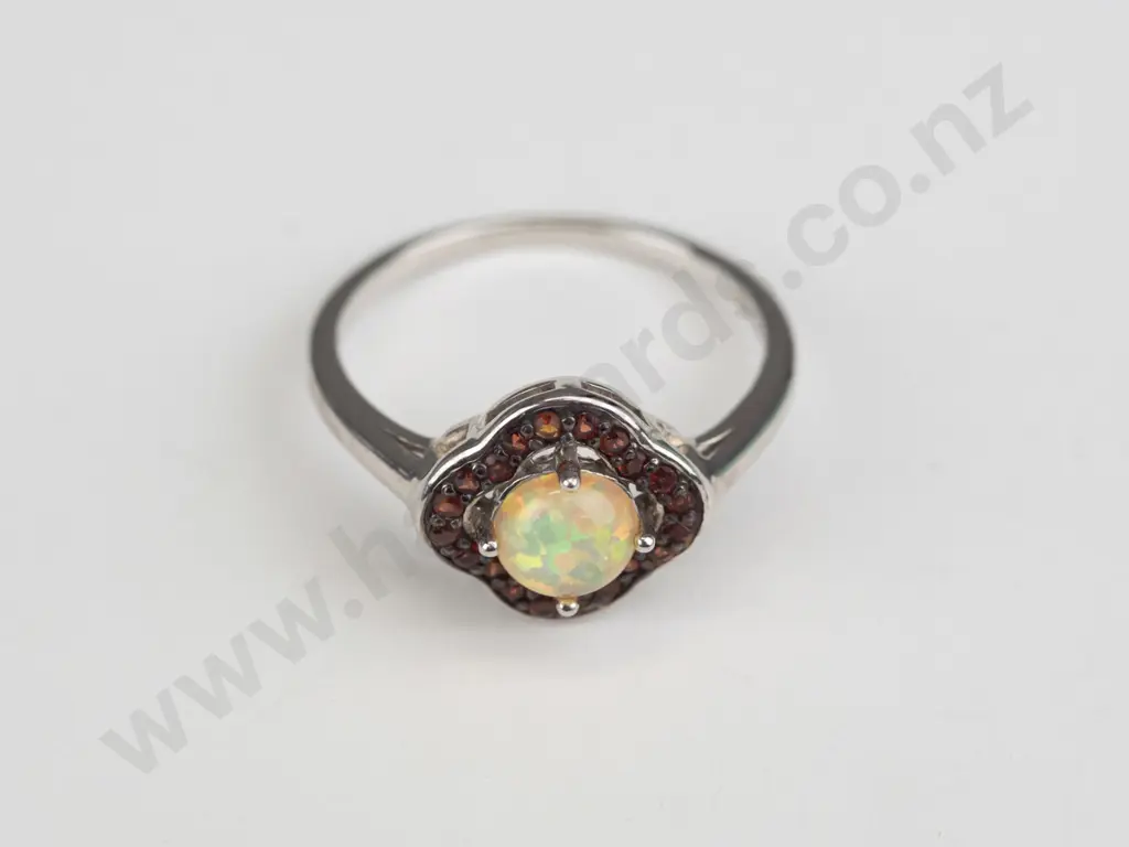 sterling silver opal and garnet ring 2gms size P/Q Image 1++