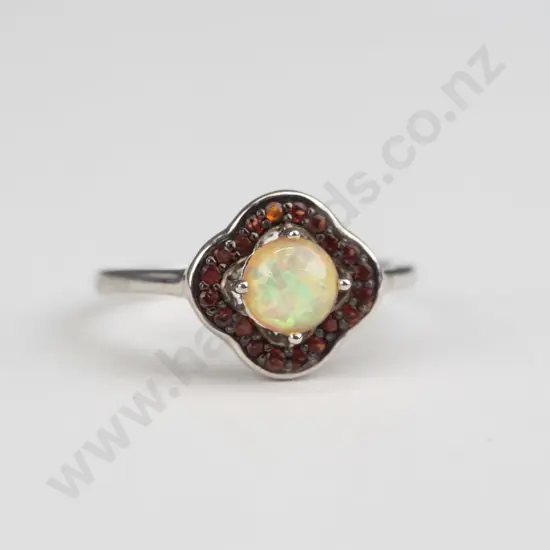 sterling silver opal and garnet ring 2gms size P/Q