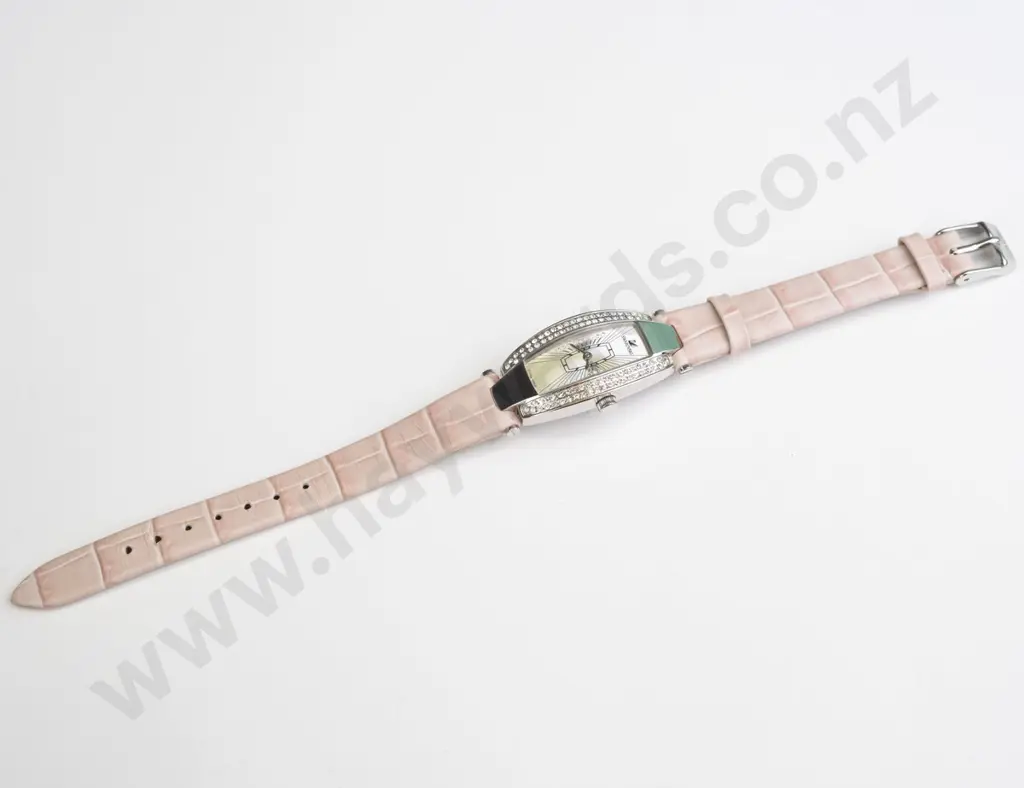Swarovski crystal wristwatch Image 1++