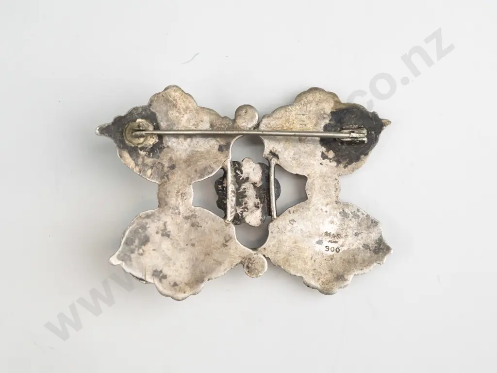 sterling silver brooch 36gms Image 1++