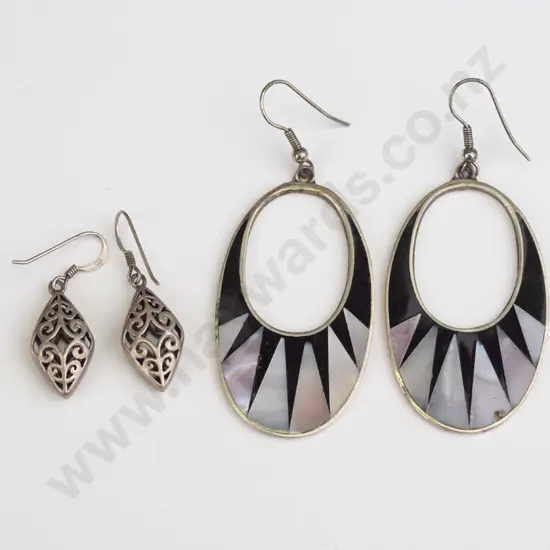 2 pairs of silver earrings stamped 925