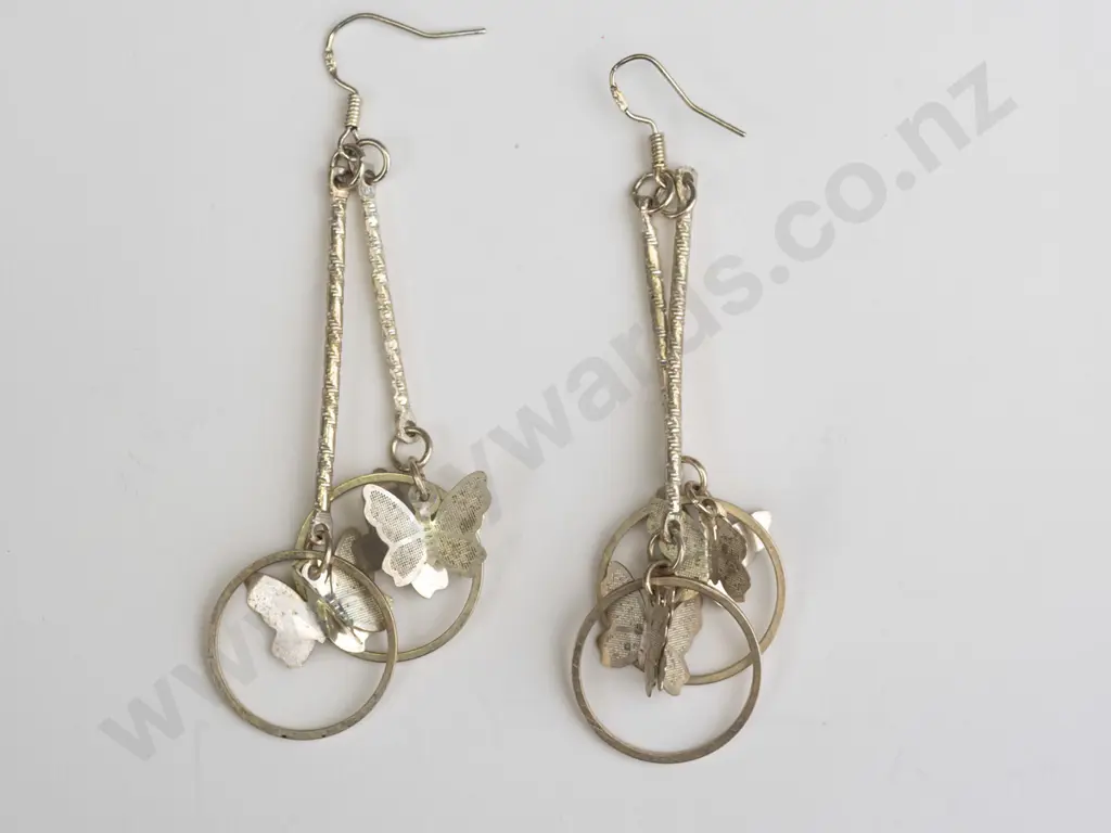 silver earrings with butterflies stamped 925 Image 1++