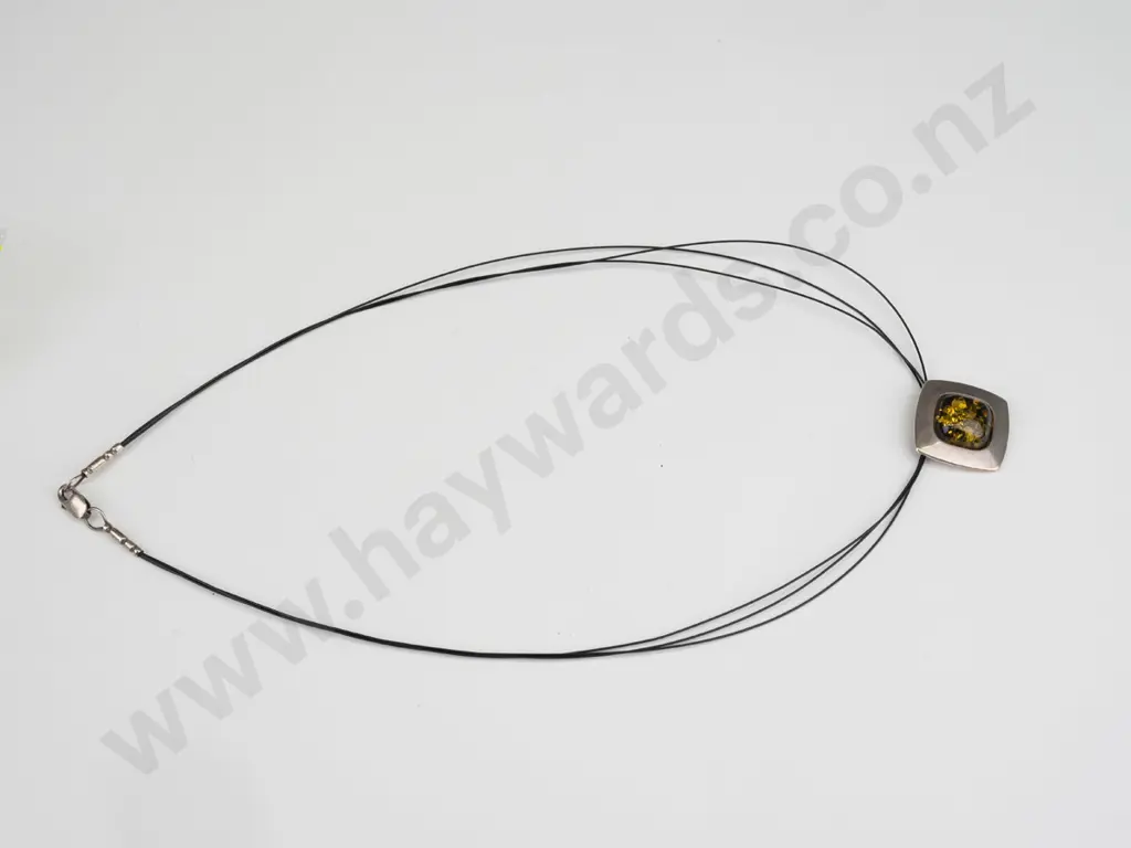 silver necklace stamped 925 Image 1++