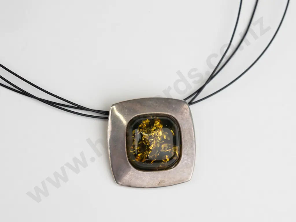 silver necklace stamped 925 Image 1++