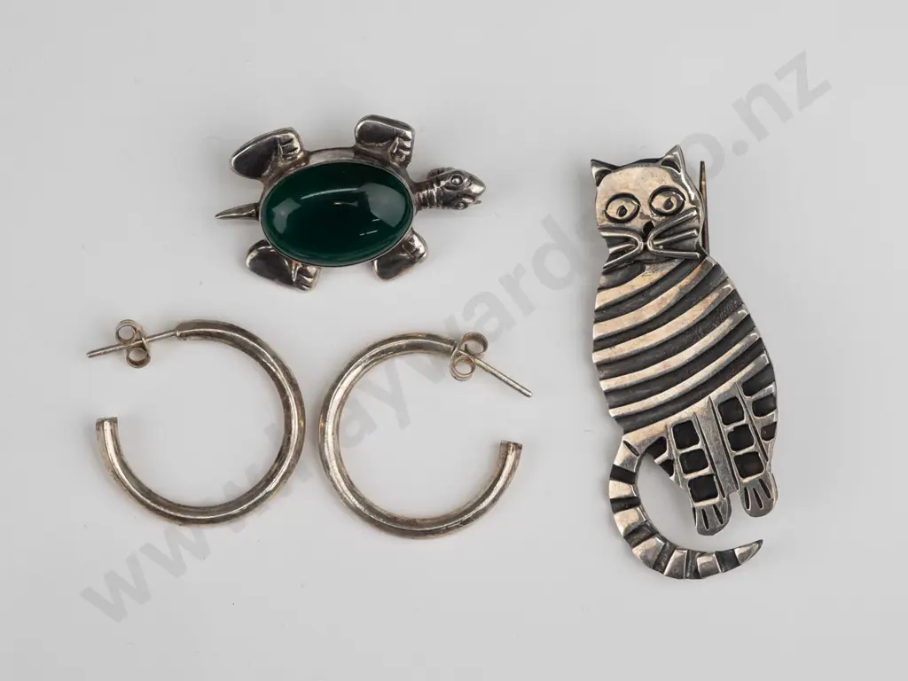 silver turtle brooch, silver cat brooch & silver hoop earrings all stamped 925 Image 1++