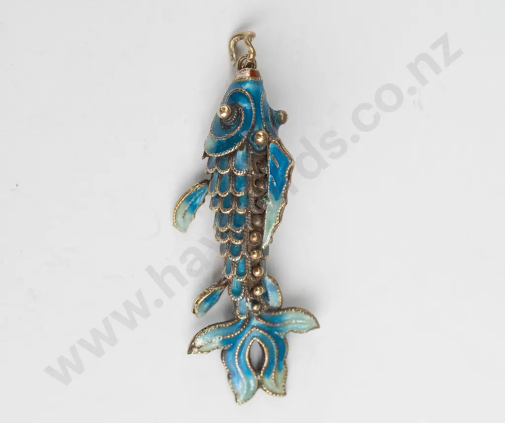 blue enamel moving fish necklace no chain Image 1++