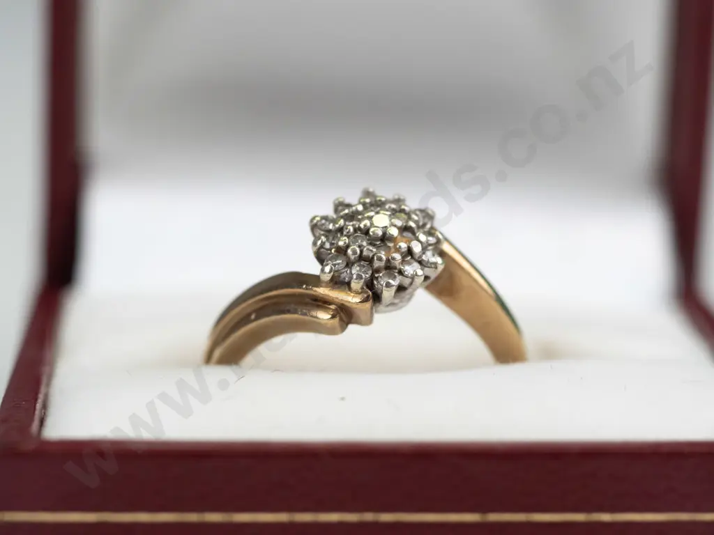 EHM 3 tier 19 diamond cluster ring - 3.3gms - size J Image 1++