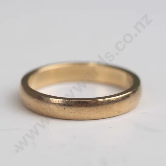 9ct wedding band - 3gms - size N