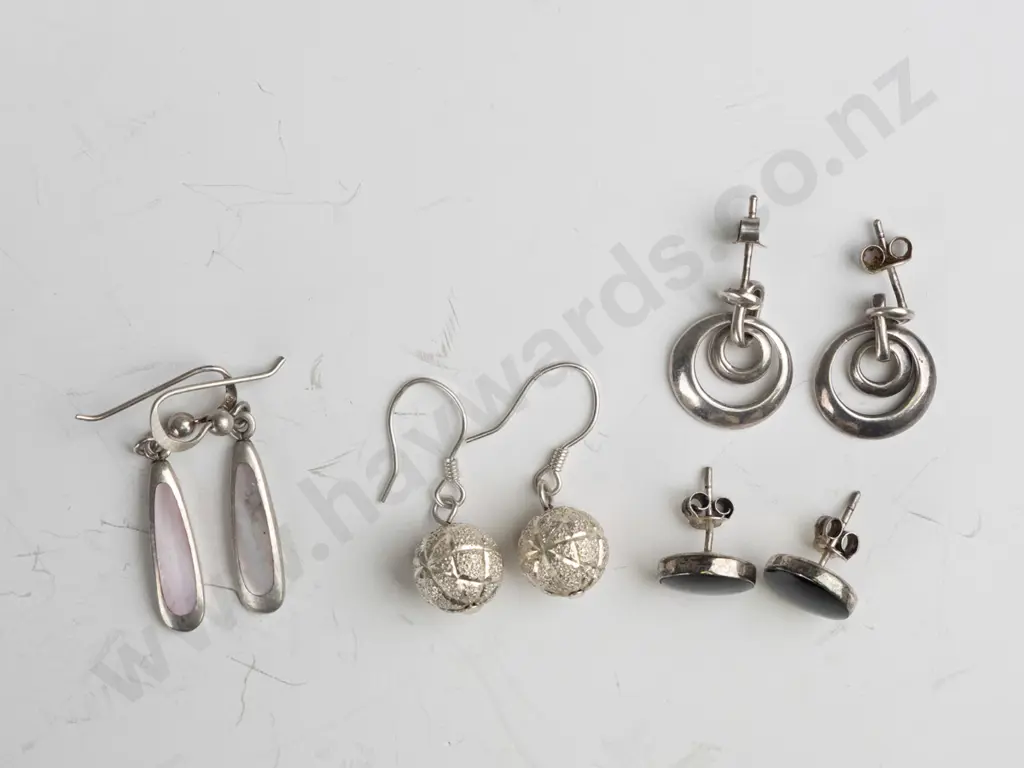 4 pairs asstd silver earrings all stamped 925 Image 1++