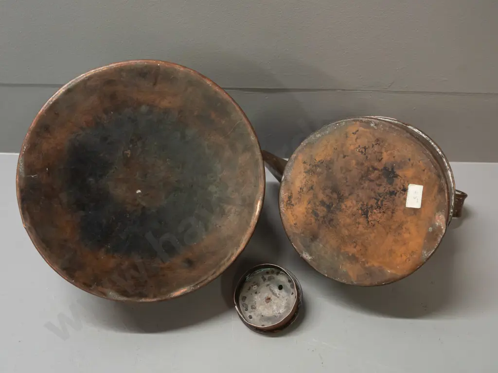 2 vintage rustically hand-made copper kettles - one with top mounted spout, other with hollow handle, both with some Image 1++