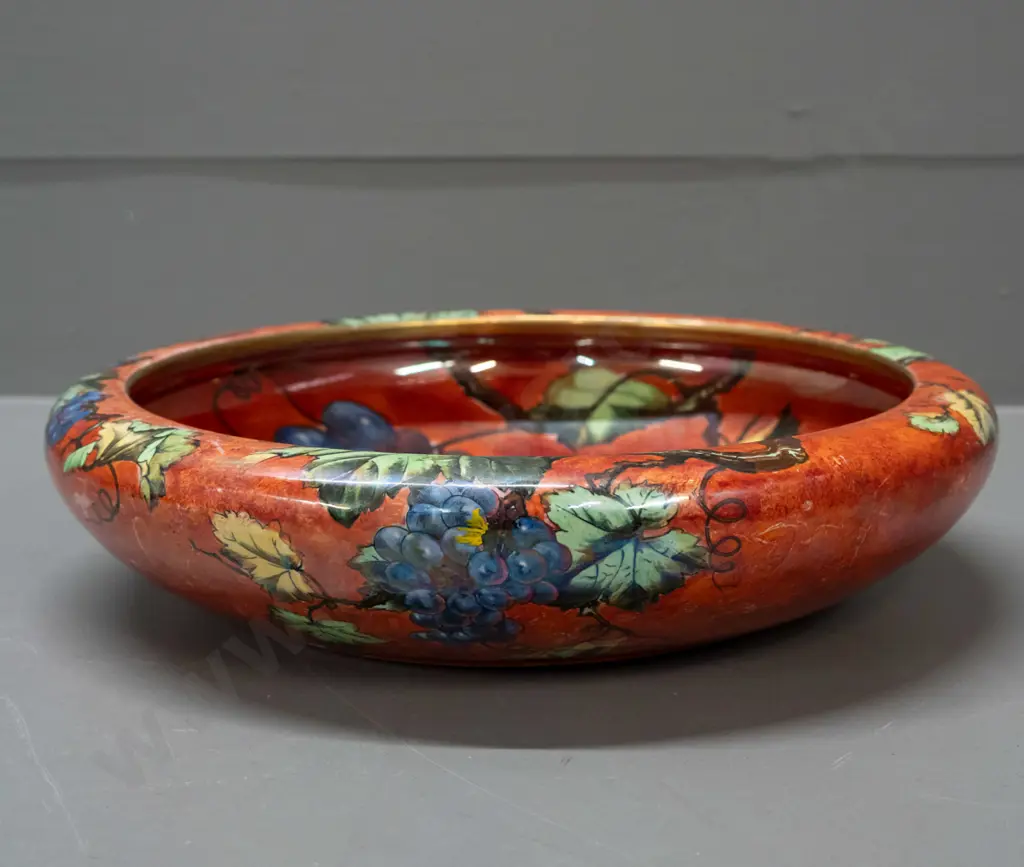 Grimwades Byzanta Ware orange lustre bowl - some wear to decoration H-60 D-280 Image 1++