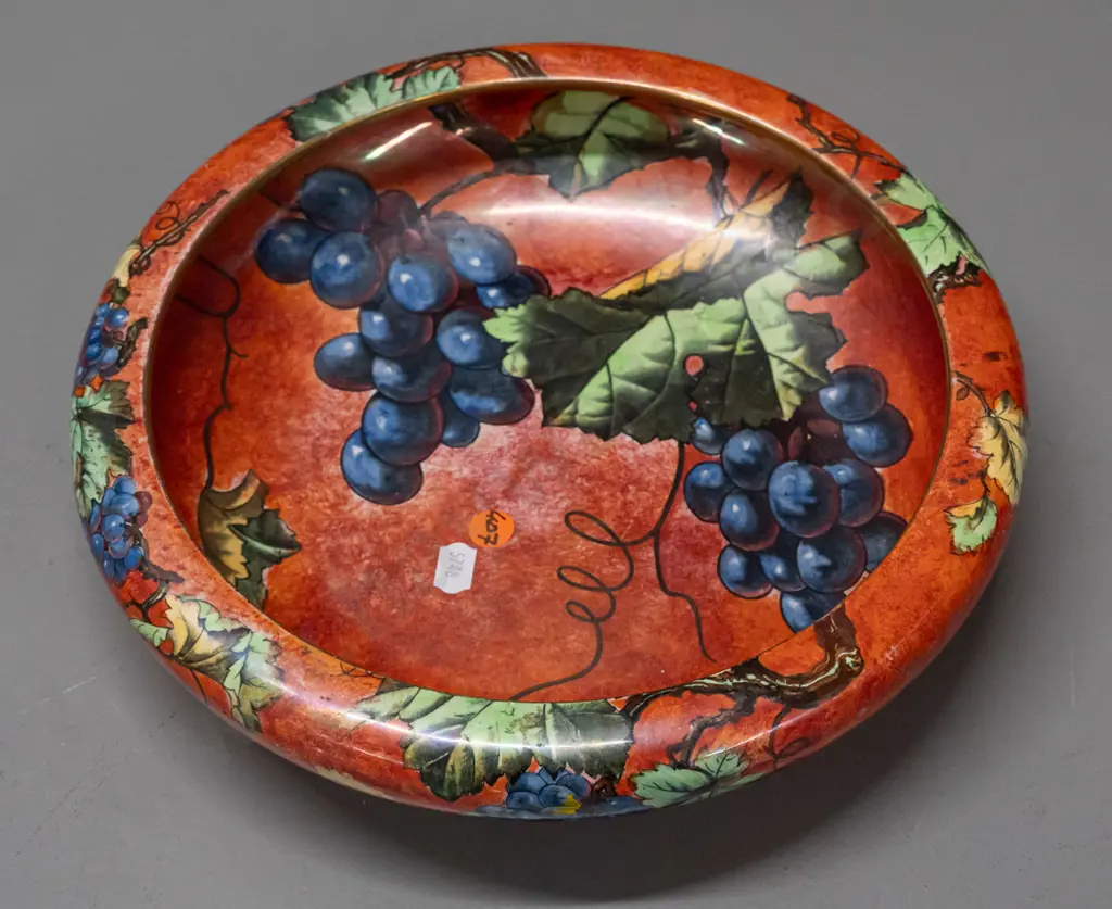 Grimwades Byzanta Ware orange lustre bowl - some wear to decoration H-60 D-280 Image 1++