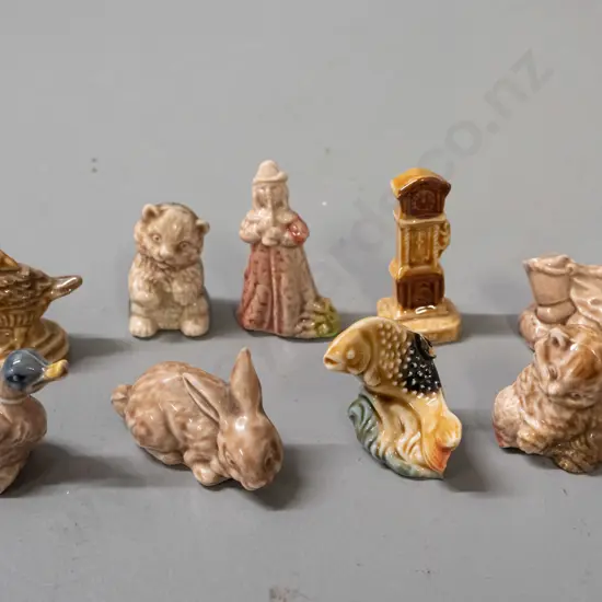 9 assorted Wade whimsies, all marked Wade - clock, trout, rabbit, ducks, cat etc.