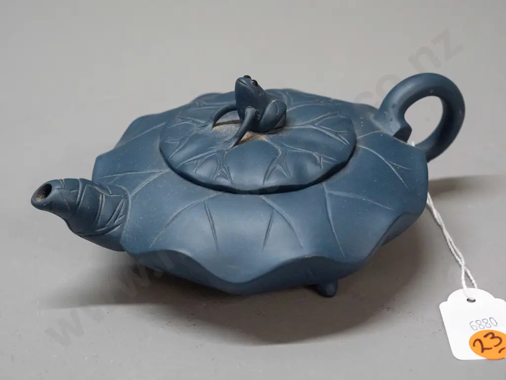 small Chinese clay teapot with lotus leaf shape and frog handle on lid, impressed character mark on bottom. H-50 L-160 Image 1++