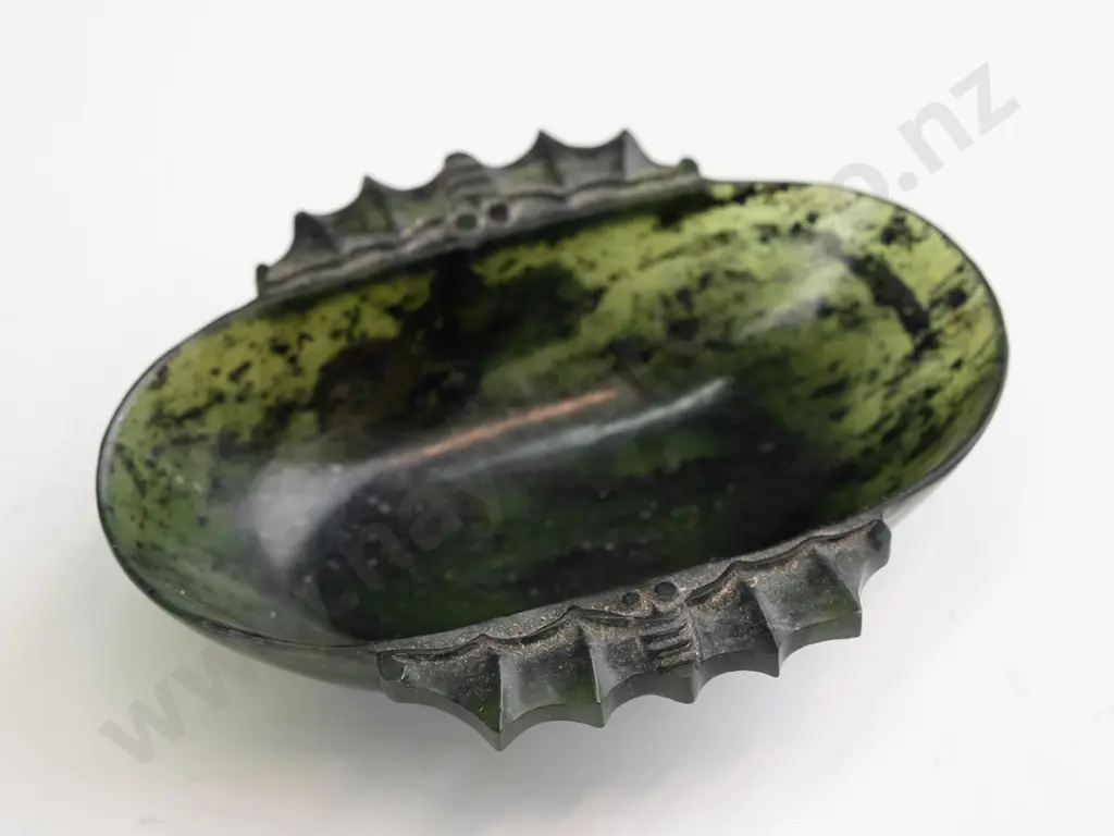 Chinese carved lettuce jade or other green stone dish with bat handles L-100 Image 1++
